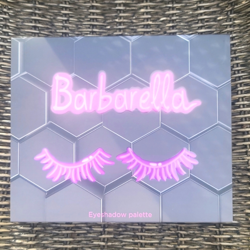 Barbarella Palette by Beebeauty